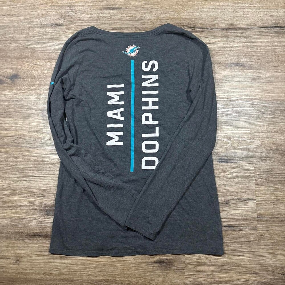 Nike Women's Grey Shirt